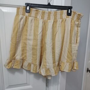 Women's pretty shorts (XL)Isa& Ella